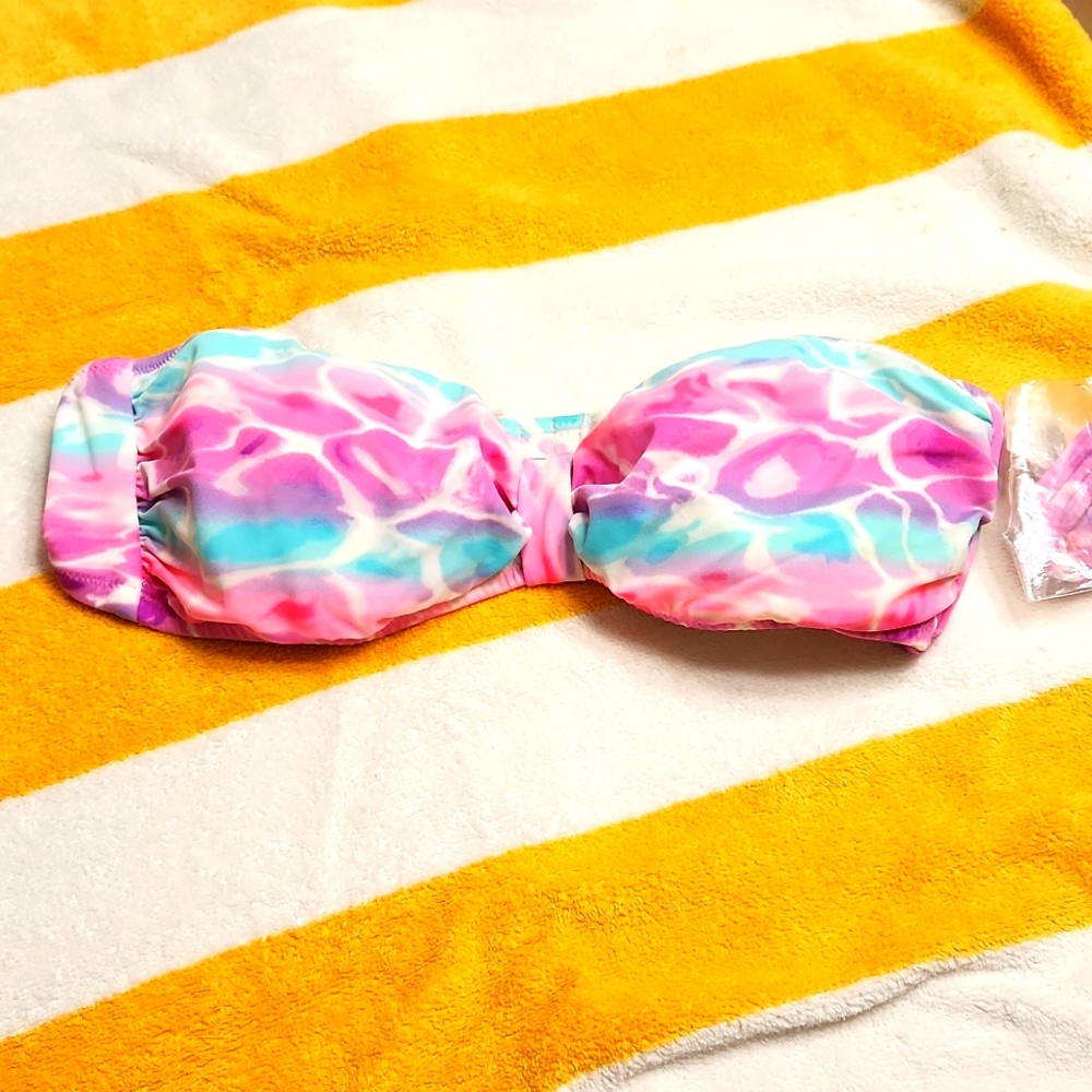 PINK 🌴🌞Bikini Top 👙 Small ⭐️ removable straps pink purple blue print🌊